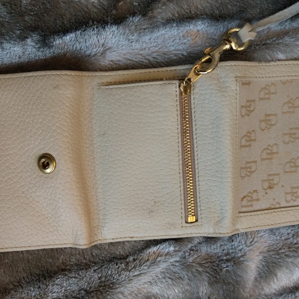 Authentic Dooney & Bourke small‎ hobo purse& wallet